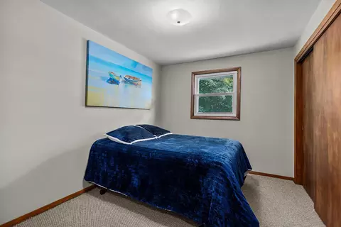 Bedroom - 2707 W Capitol Dr, Appleton, WI 54914 photo 2 of 4