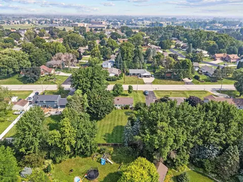 View/Area - 2707 W Capitol Dr, Appleton, WI 54914 photo 1 of 6