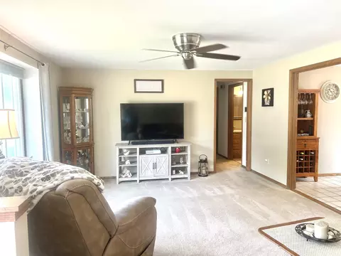Living - 3009 E Canary St, Appleton, WI 54915 photo 3 of 3
