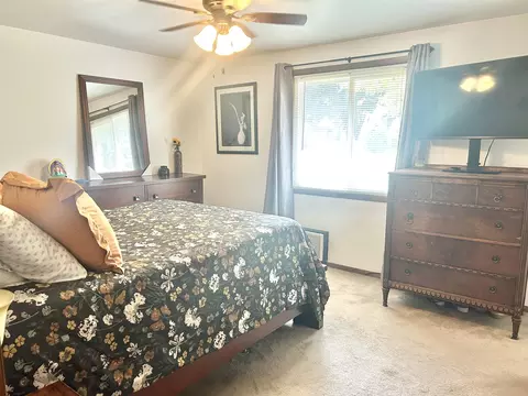 Bedroom - 3009 E Canary St, Appleton, WI 54915 photo 4 of 5