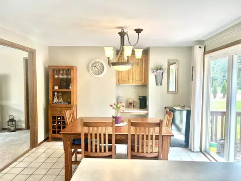 Dining - 3009 E Canary St, Appleton, WI 54915 photo 2 of 2