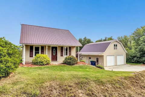 e1594 County Road F, Luxemburg, WI 54217