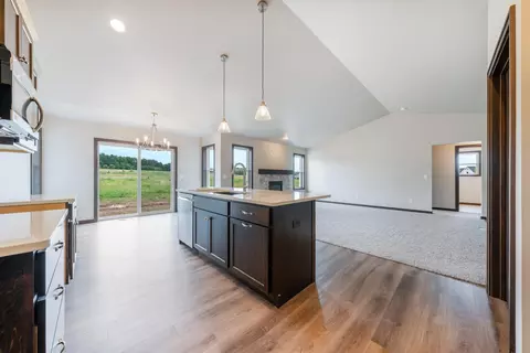 N9243 Breezy Way, Appleton, WI 54915 photo 4