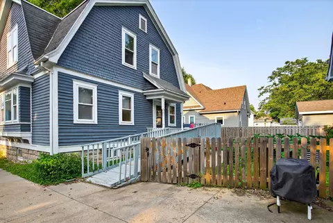 Exterior - 415 E Spring St, Appleton, WI 54911 photo 5 of 8