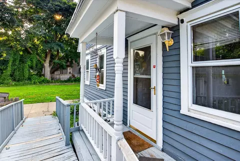 Exterior - 415 E Spring St, Appleton, WI 54911 photo 6 of 8