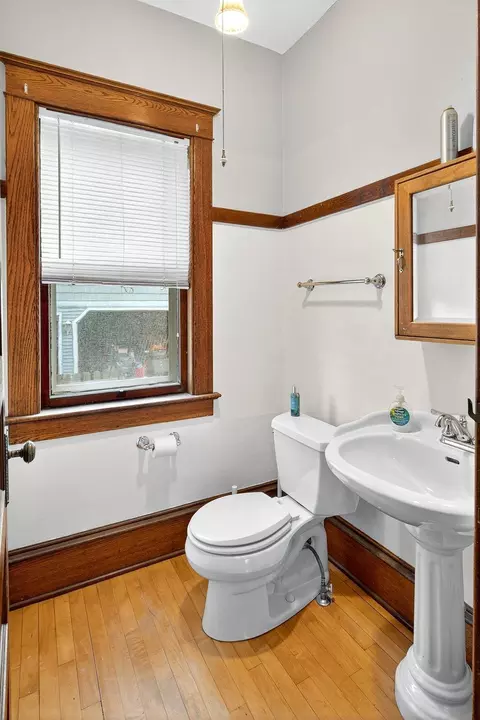 Bath - 415 E Spring St, Appleton, WI 54911 photo 3 of 3