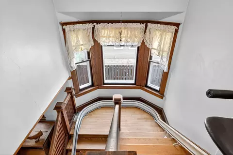 Entry Way - 415 E Spring St, Appleton, WI 54911 photo 3 of 5