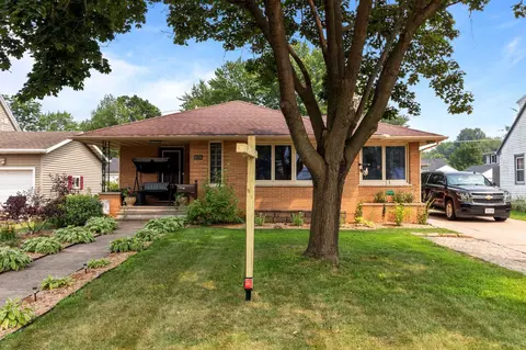 1036 S Main St, Shawano, WI 54166