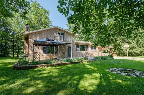 w5562 Navarino Road, Shiocton, WI 54170