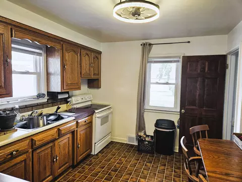 1005 W Grant St, Appleton, WI 54914 photo 8