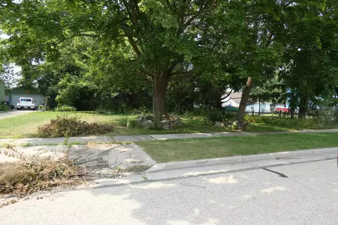 211 Union St, Neenah, WI 54956