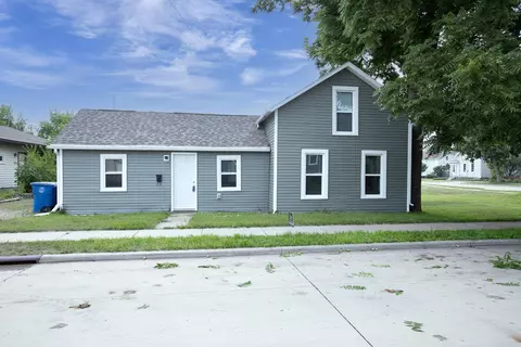 518 Dakota St, Oshkosh, WI 54902