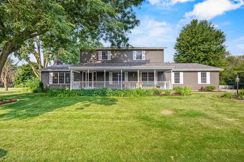 772 Sunshine Ln, Neenah, WI 54956