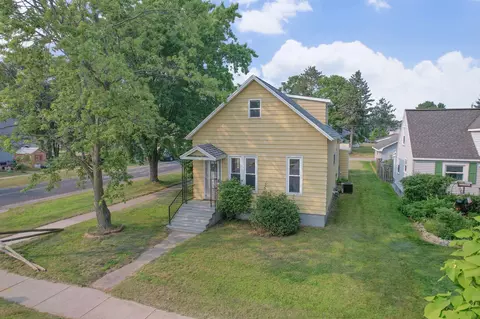 638 Elizabeth Ave, Marinette, WI 54143