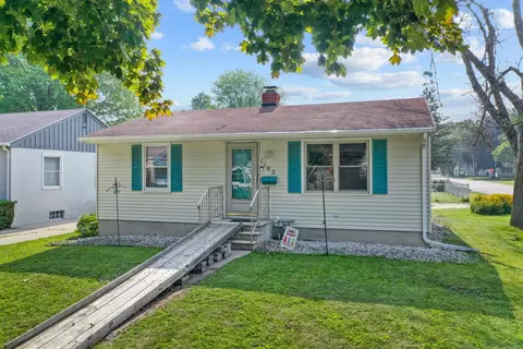 1102 Marshall Ave, Green Bay, WI 54303