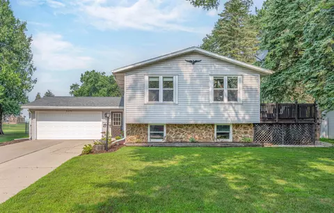 2276 Smithville Rd, Green Bay, WI 54313