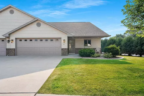 121 Central Pkwy, Kimberly, WI 54136