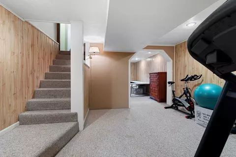 Entry Way - 3547 N Windward Ln, Appleton, WI 54911 photo 5 of 6
