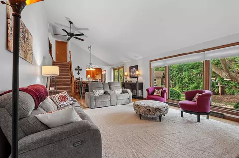 Living - 3547 N Windward Ln, Appleton, WI 54911 photo 7 of 9