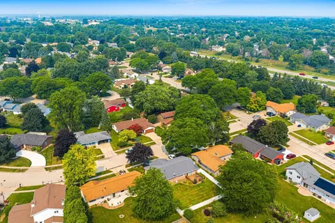View/Area - 3547 N Windward Ln, Appleton, WI 54911 photo 3 of 5