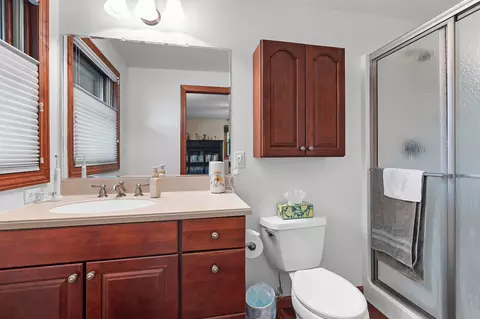 Bath - 3547 N Windward Ln, Appleton, WI 54911 photo 3 of 4