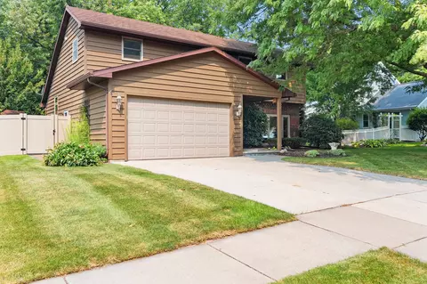 Exterior - 3547 N Windward Ln, Appleton, WI 54911 photo 2 of 11