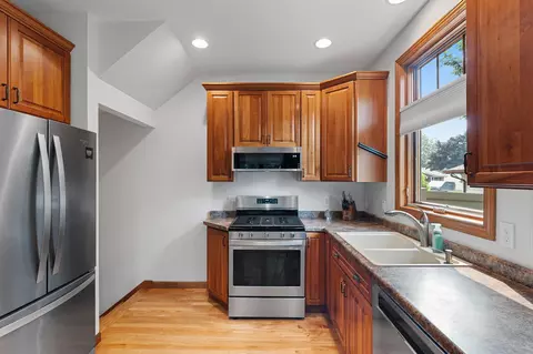 Kitchen - 3547 N Windward Ln, Appleton, WI 54911 photo 7 of 7