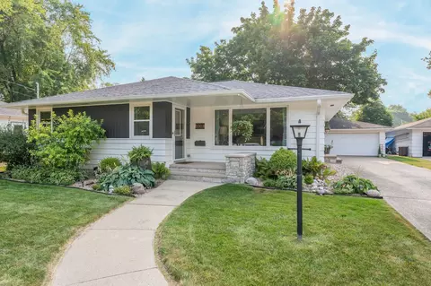 808 Ida St, Menasha, WI 54952