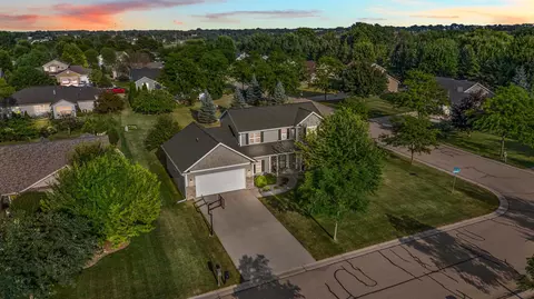 n1726 Shadybrook Lane, Greenville, WI 54942