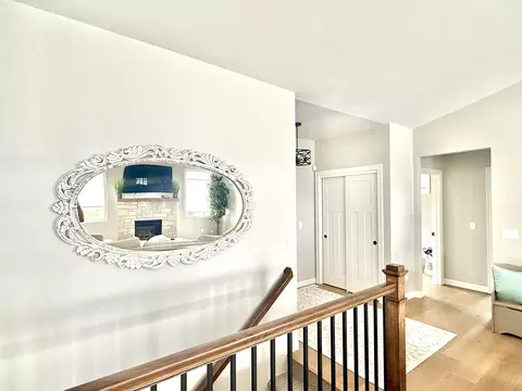 Entry Way - 2849 E Sunstone Pl, Appleton, WI 54913 photo 3 of 3