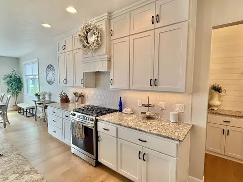 Kitchen - 2849 E Sunstone Pl, Appleton, WI 54913 photo 3 of 3