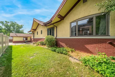 703 S Memorial Dr, Appleton, WI 54911 photo 4