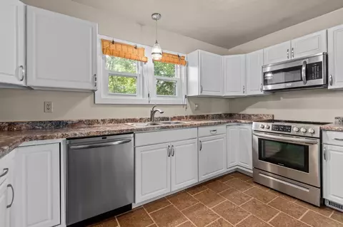 Kitchen - 1008 N Bennett St, Appleton, WI 54914 photo 3 of 3