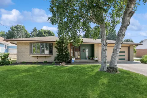 2125 32nd St, Two Rivers, WI 54241