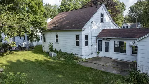 Exterior - 460 E Iola St, Iola, WI 54945 photo 4 of 8