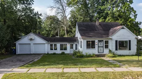 460 E Iola St, Iola, WI 54945