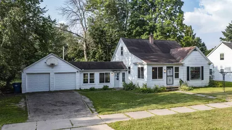 Exterior - 460 E Iola St, Iola, WI 54945 photo 2 of 8