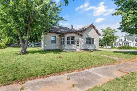 350 Spruce St, Peshtigo, WI 54157