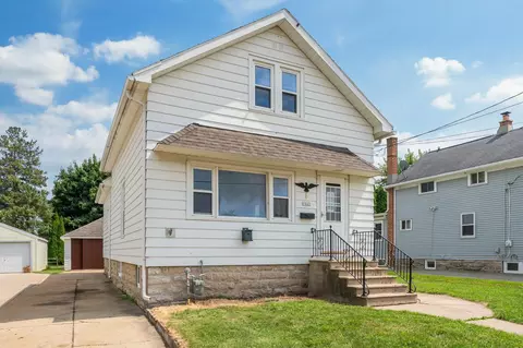 1842 Minnesota St, Oshkosh, WI 54902