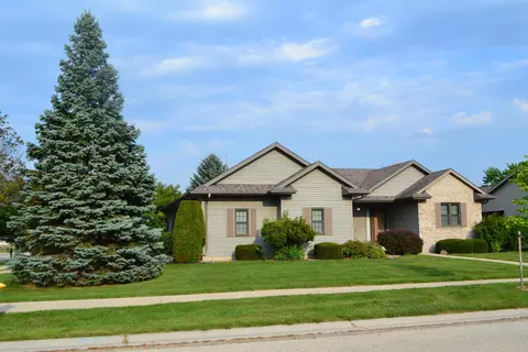 547 Sarah Dr, Fond Du Lac, WI 54935