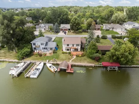 738 E River Dr, Omro, WI 54963 photo 7