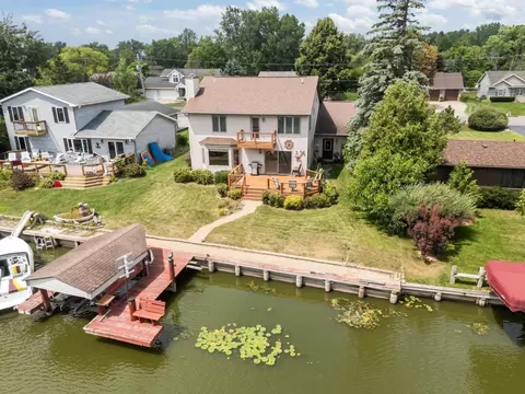 738 E River Dr, Omro, WI 54963 photo 8