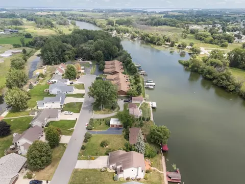 738 E River Dr, Omro, WI 54963 photo 59