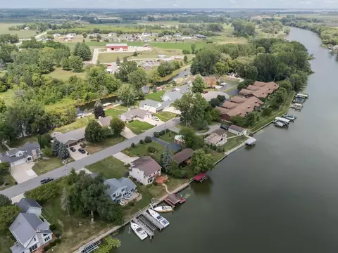 738 E River Dr, Omro, WI 54963 photo 58