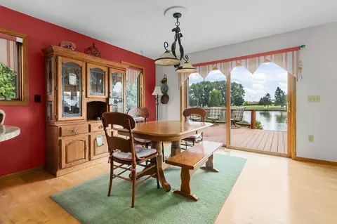 738 E River Dr, Omro, WI 54963 photo 23