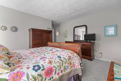 Bedroom - 3125 N Sunridge Dr, Appleton, WI 54914 photo 2 of 5