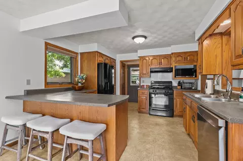3022 W Parkridge Ave, Appleton, WI 54914 photo 2