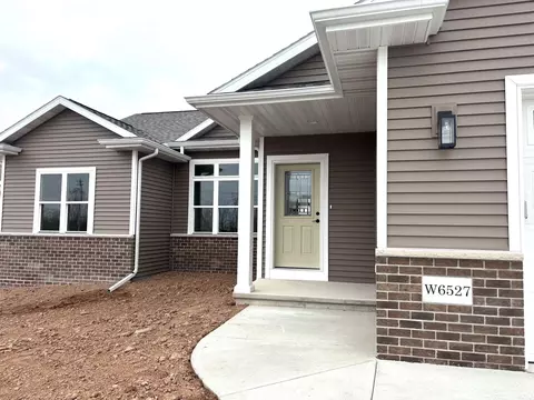 Exterior - W6527 Breezy Way, Appleton, WI 54915 photo 2 of 3