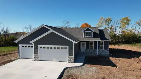 N9281 Breezy Way, Appleton, WI 54915