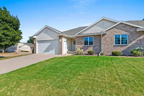1310 Cherry St, Kaukauna, WI 54130